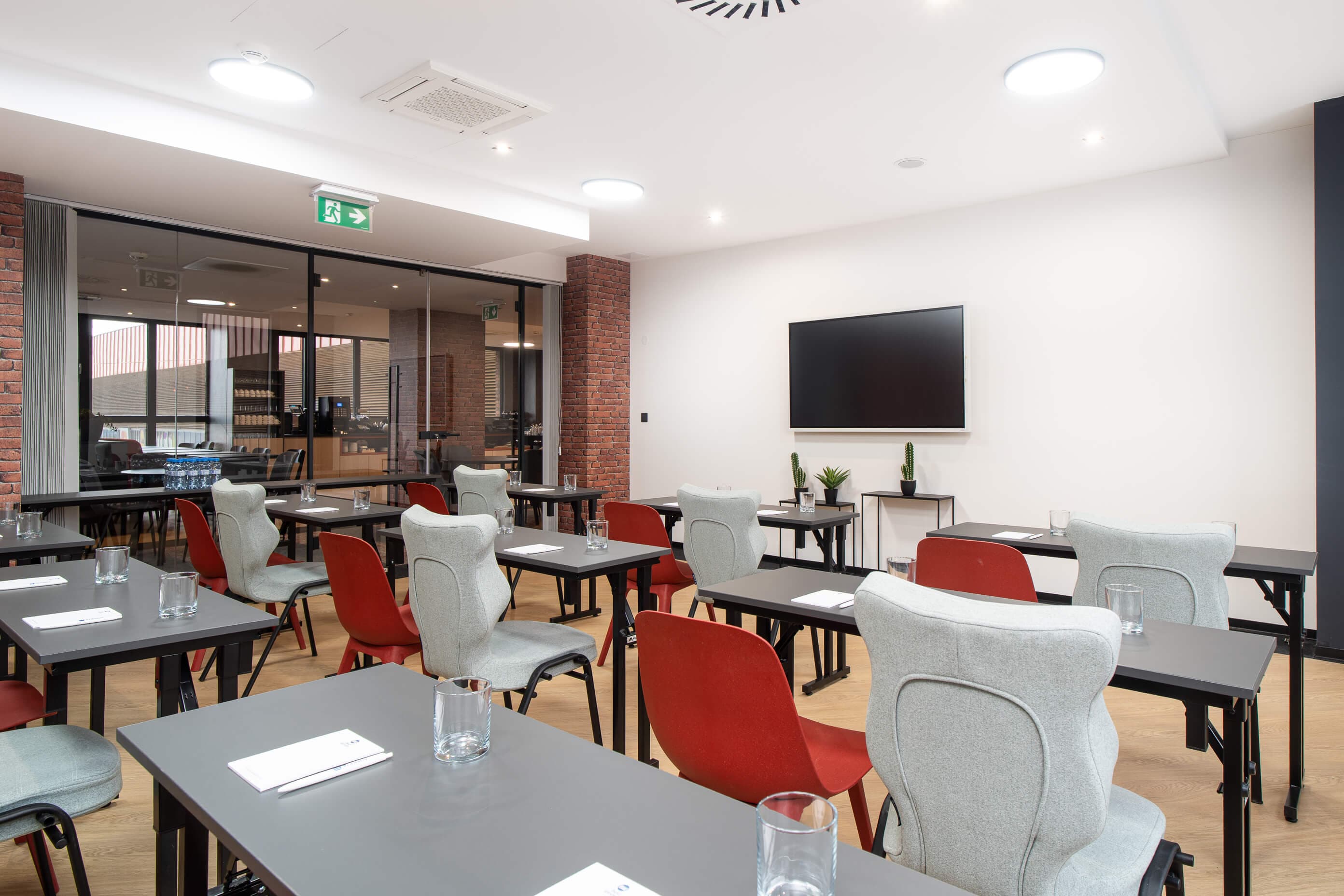 Moderná meetingová miestnosť pre vaše stretnutia