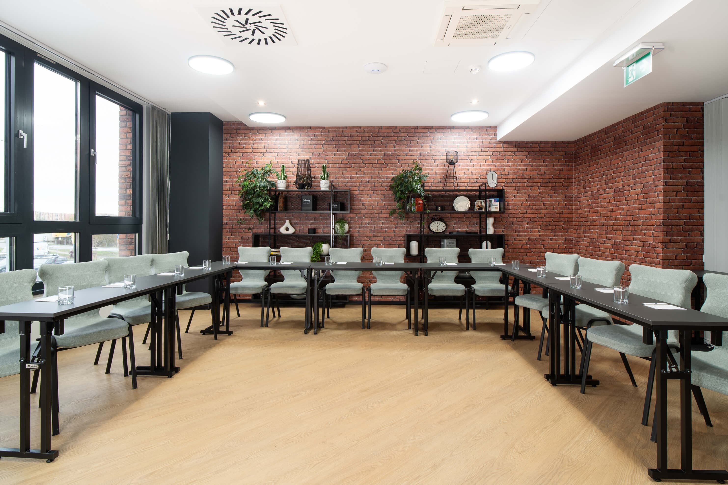 Moderná meetingová miestnosť pre vaše stretnutia